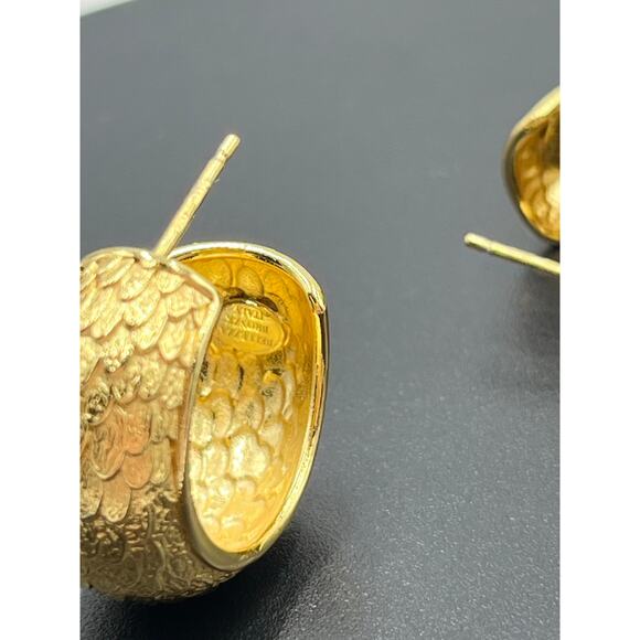 Bellezza Italy Hammered Textured Gold Tone Chunky Half Hoop 925 Back Earrings - Picture 12 of 14